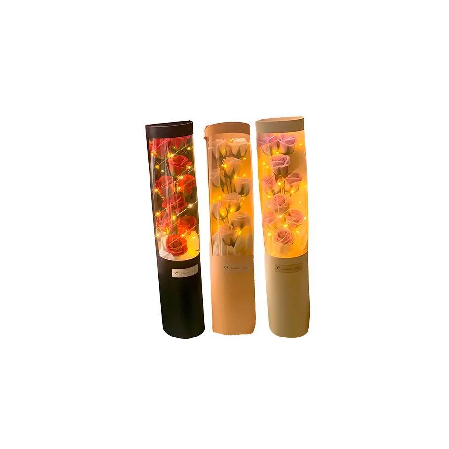 Arreglo de rosas iluminado