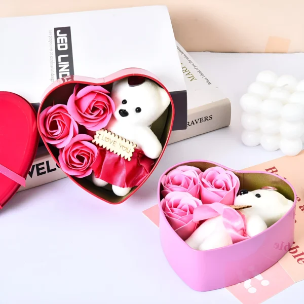 Arreglo floral diseño de corazón - Imagen 2
