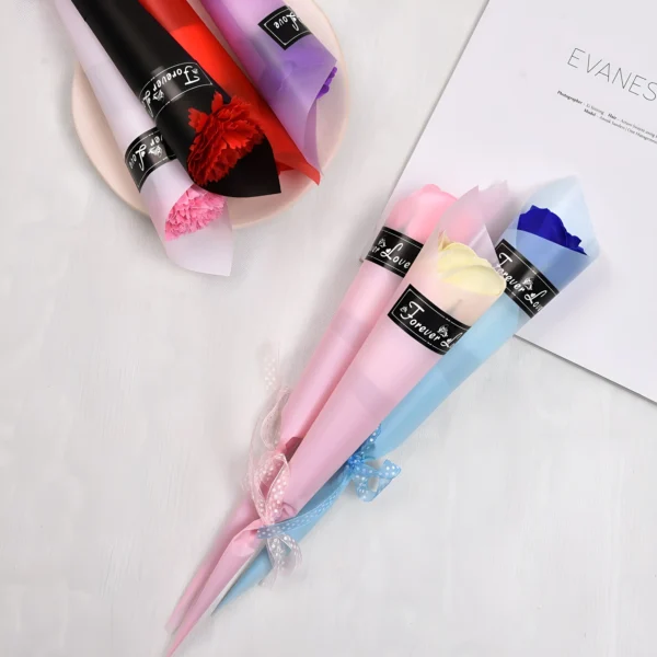 Arreglo de rosas colores variados - Imagen 5