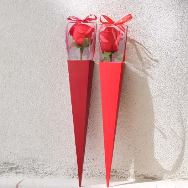 Rosa roja decorativa - Imagen 2