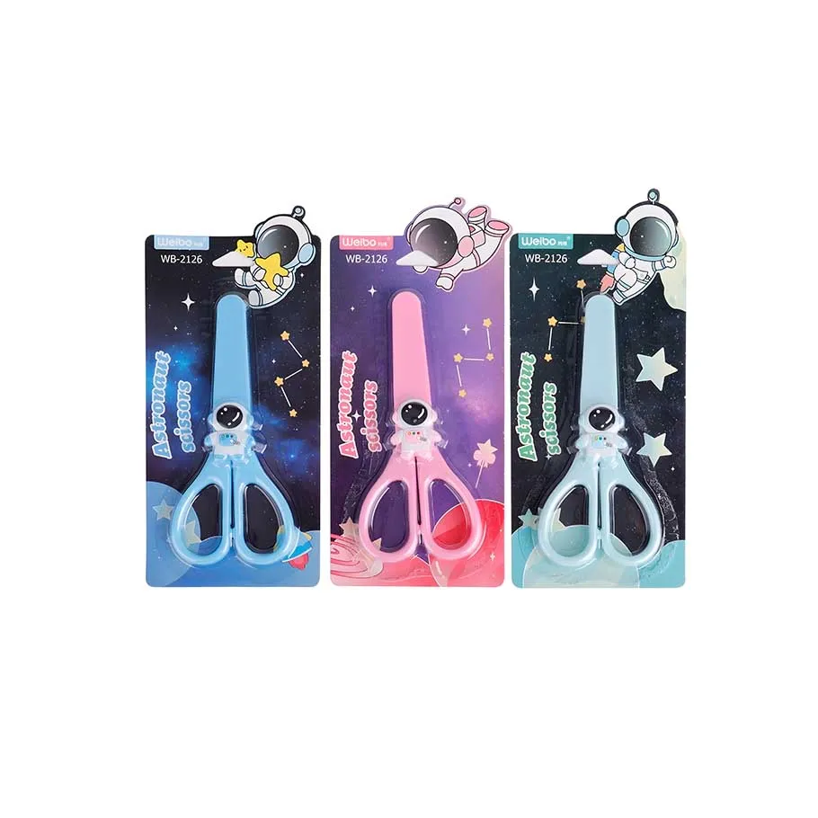Tijeras animadas diseño de astronauta